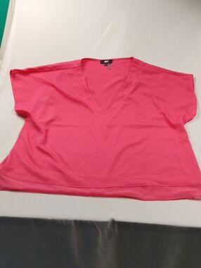 DKNY Pink/Salmon  V-Neck Short Sleeve Women’s Top Size XL